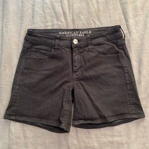 American Eagle midi shorts size six